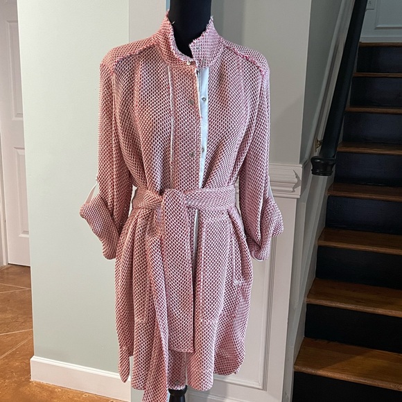 Soft red and cream jacket/sweater - Picture 1 of 4